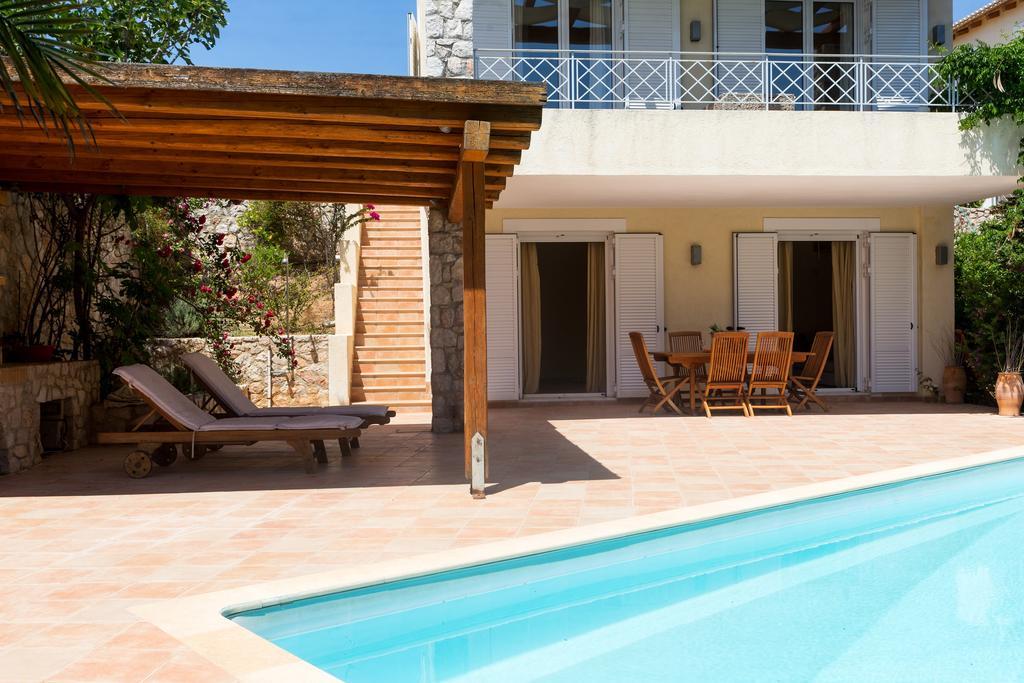 Dream Summer Villa Porto Cheli Buitenkant foto